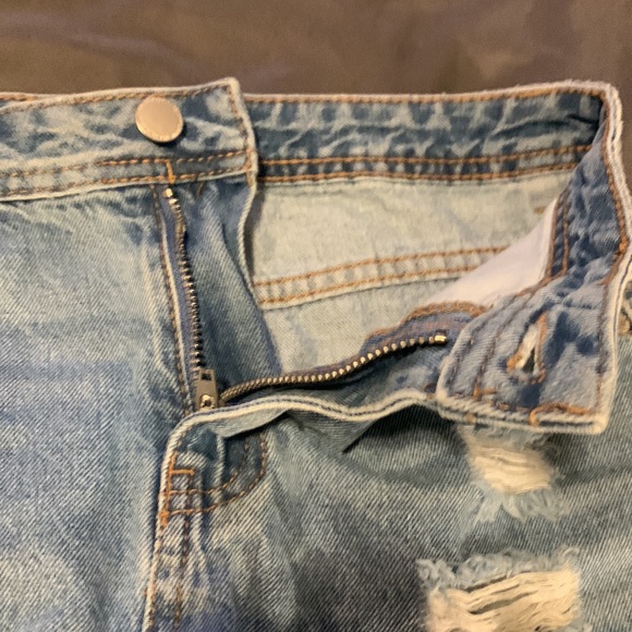 DEMIN MINI SKIRT - Picture 2 of 7